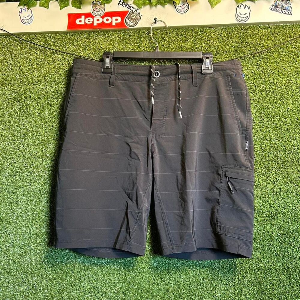 O-neill Men's Black and Grey Shorts